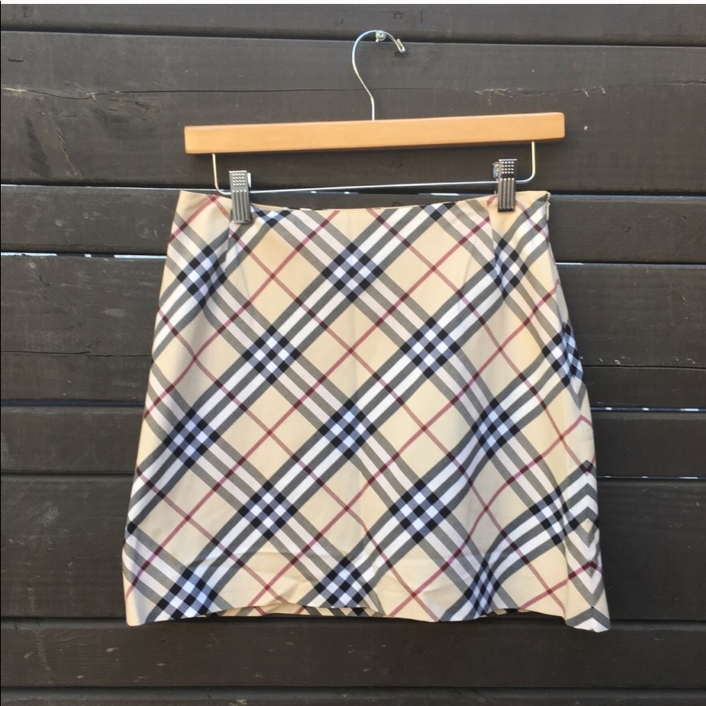 Burberry skirt